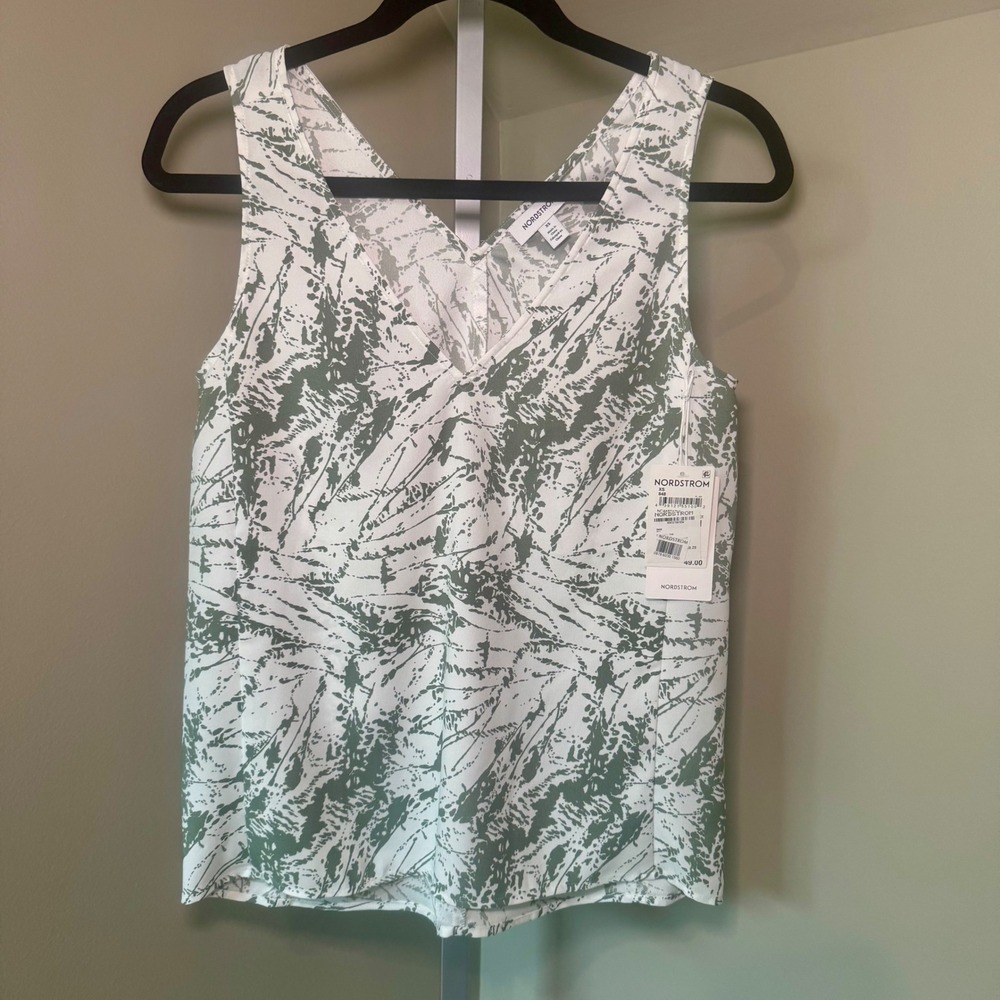 Nordstrom Women's XS Sleeveless Top Green White Abstract Print‎ Blouse